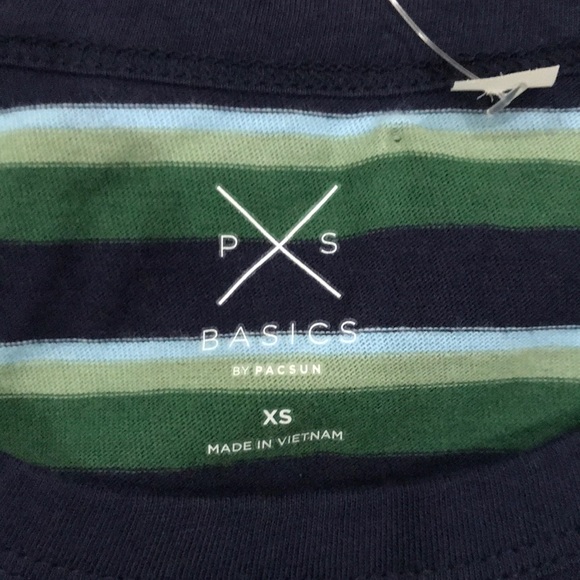 shirt - Picture 3 of 4